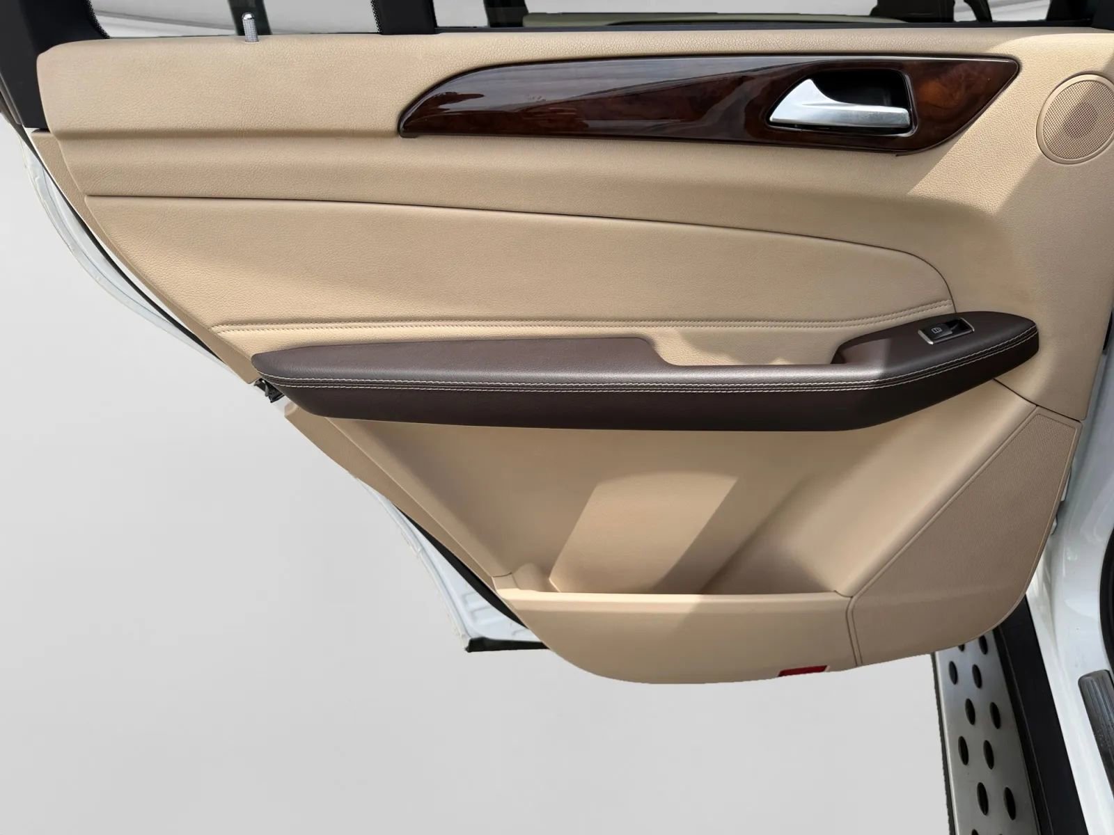 Used 2019 Mercedes-Benz GLS 450 4MATIC image 26