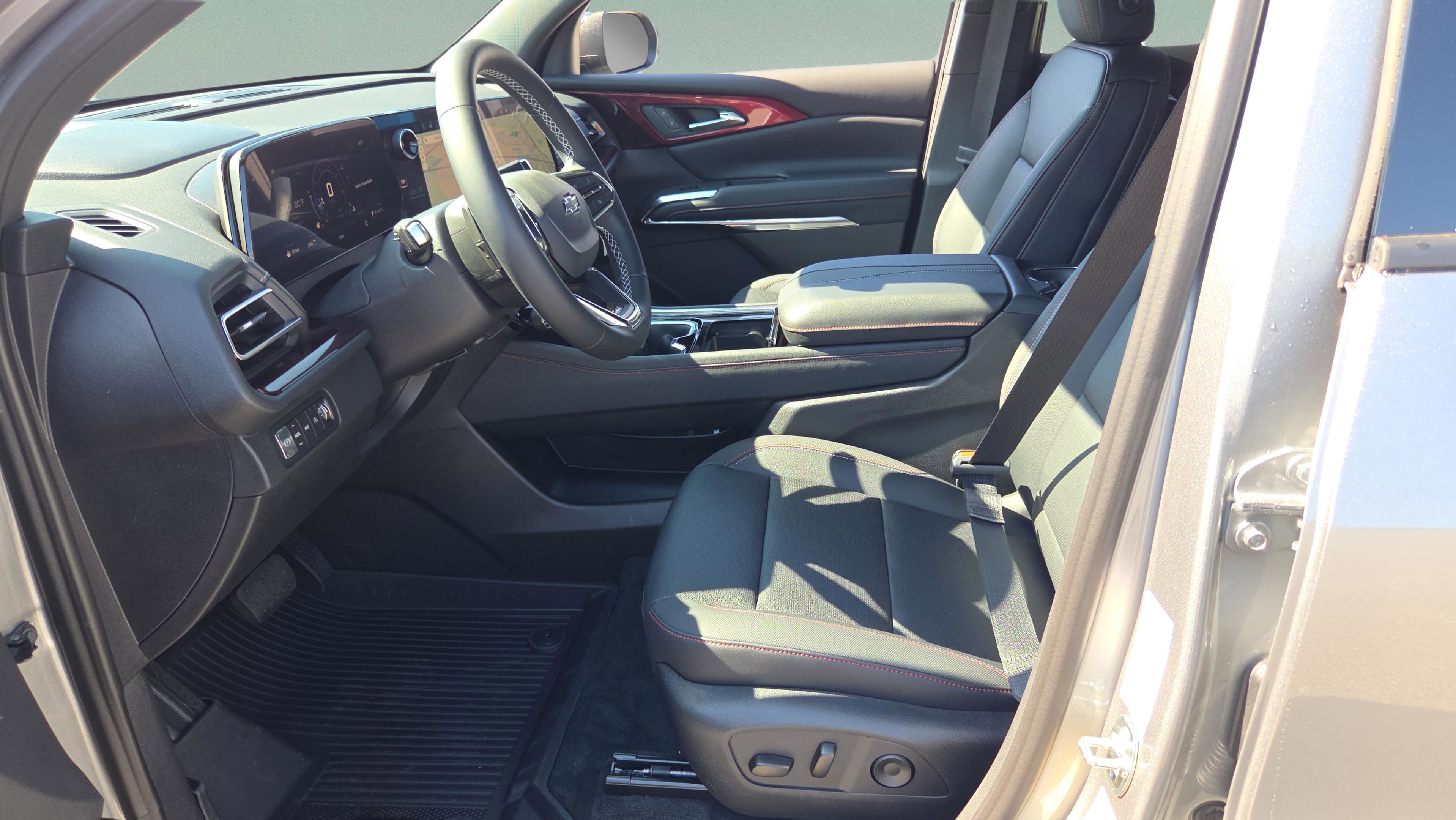 New 2026 Chevrolet Traverse Z71 image 14