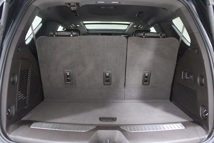 Used 2021 GMC Yukon Denali w/ LPO, Illumination Package AWD/4WD image 14
