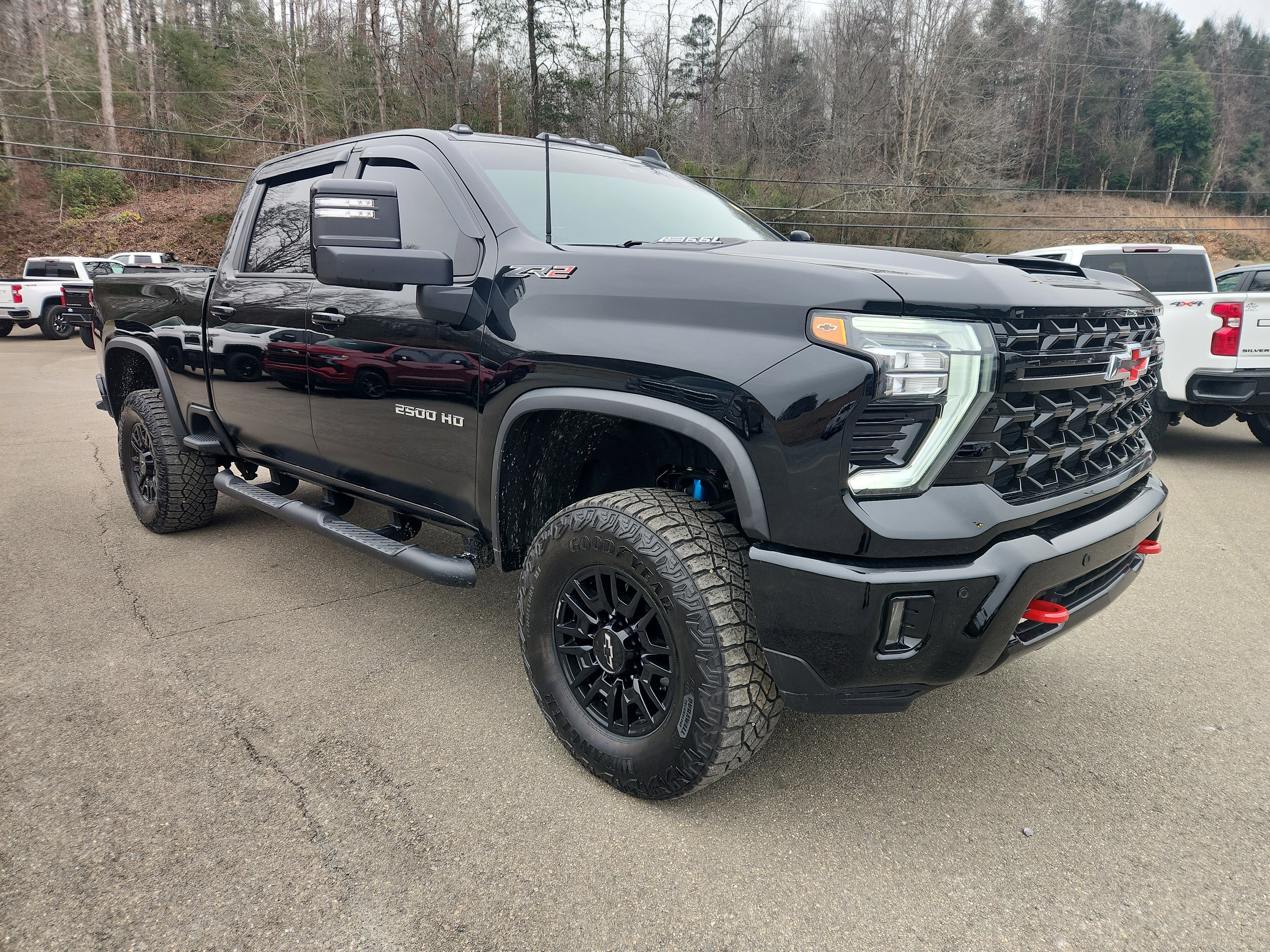 Used 2025 Chevrolet Silverado 2500 ZR2 AWD/4WD image 10