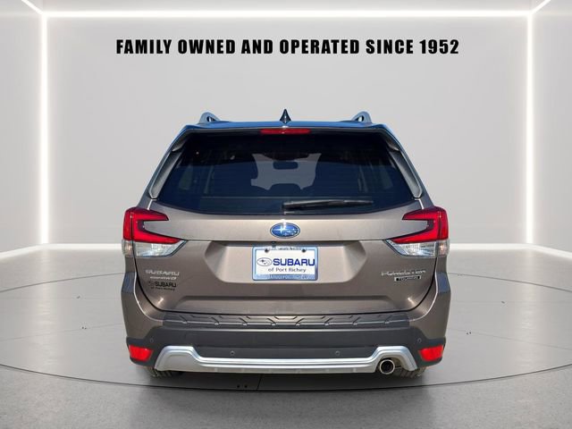 Certified 2024 Subaru Forester Touring w/ POP Package 3 AWD/4WD image 4