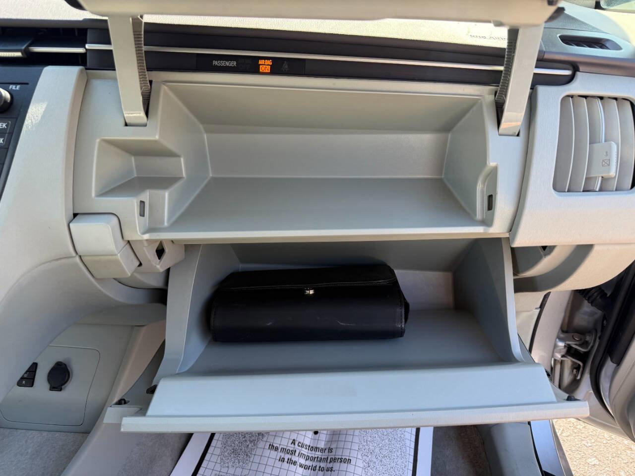 Used 2011 Toyota Prius Four w/ Navigation Pkg image 29