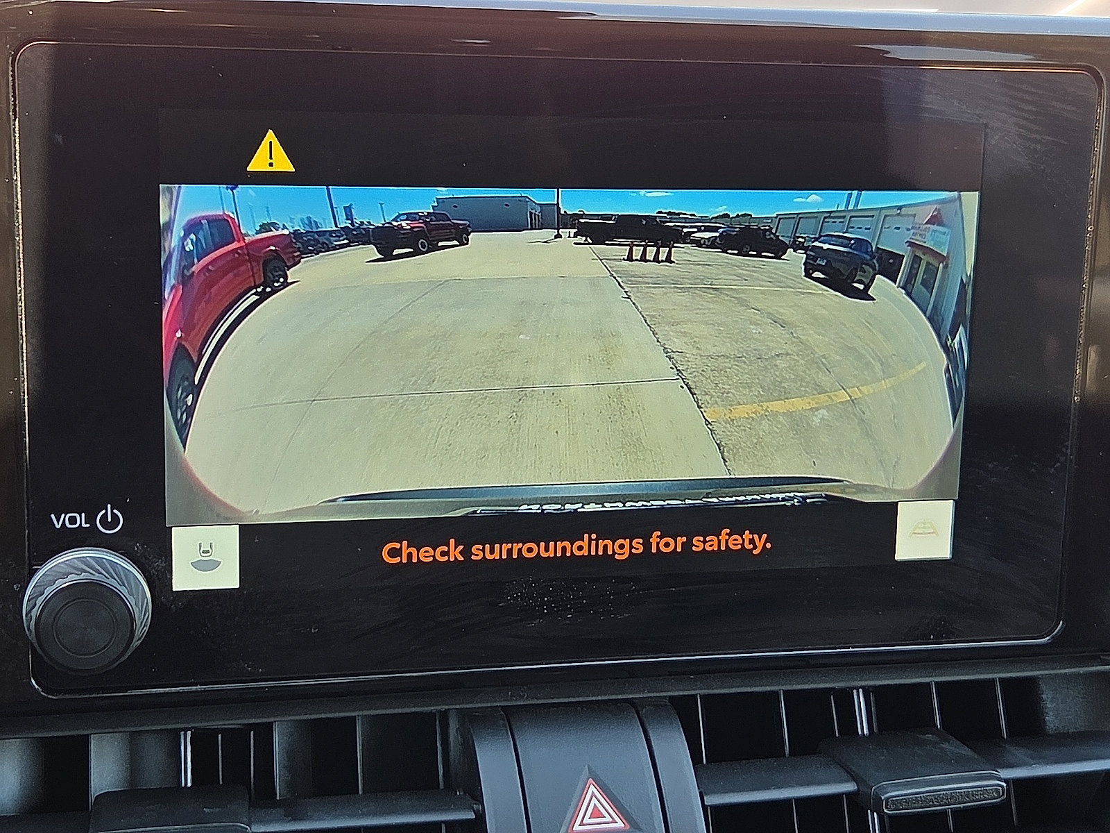 Used 2025 Toyota RAV4 XLE AWD/4WD image 16
