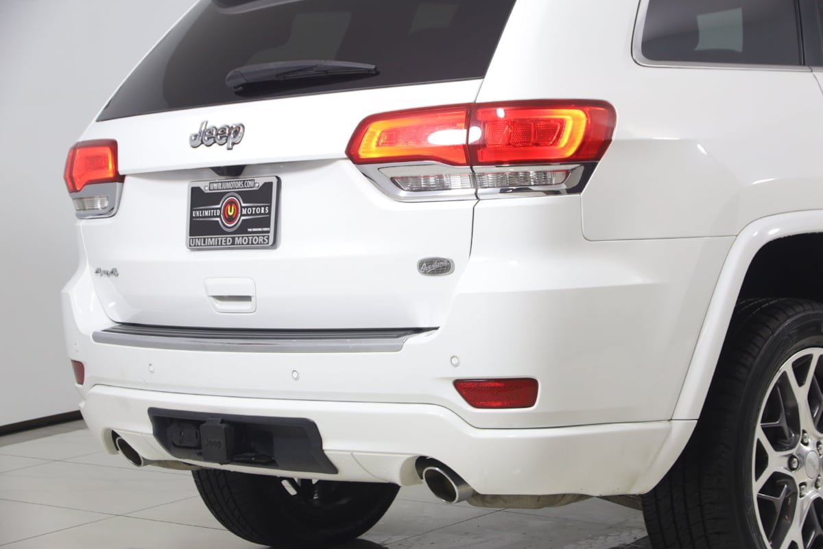 Used 2021 Jeep Grand Cherokee Overland AWD/4WD image 39