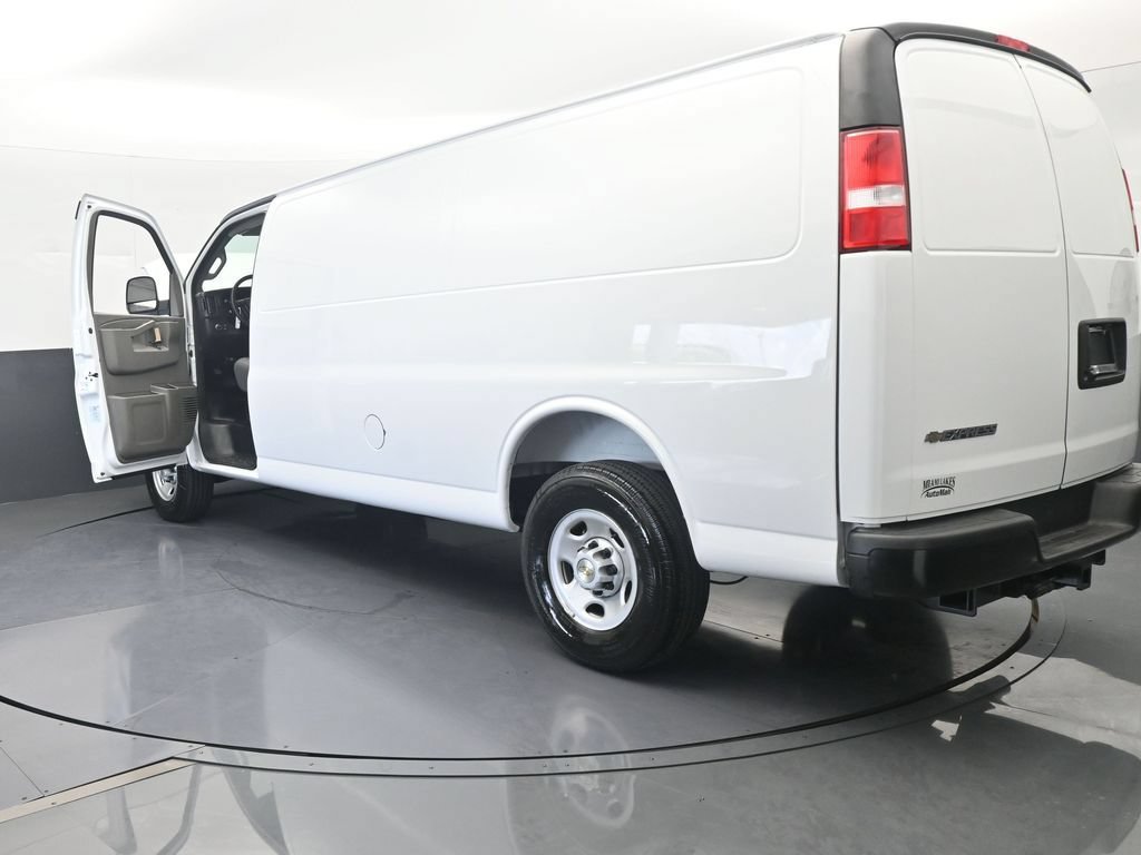 New 2026 Chevrolet Express 2500 Extended w/ Driver Convenience Package RWD image 66