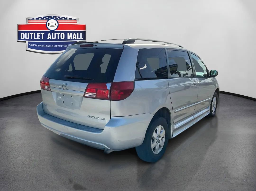 Used 2005 Toyota Sienna CE image 3
