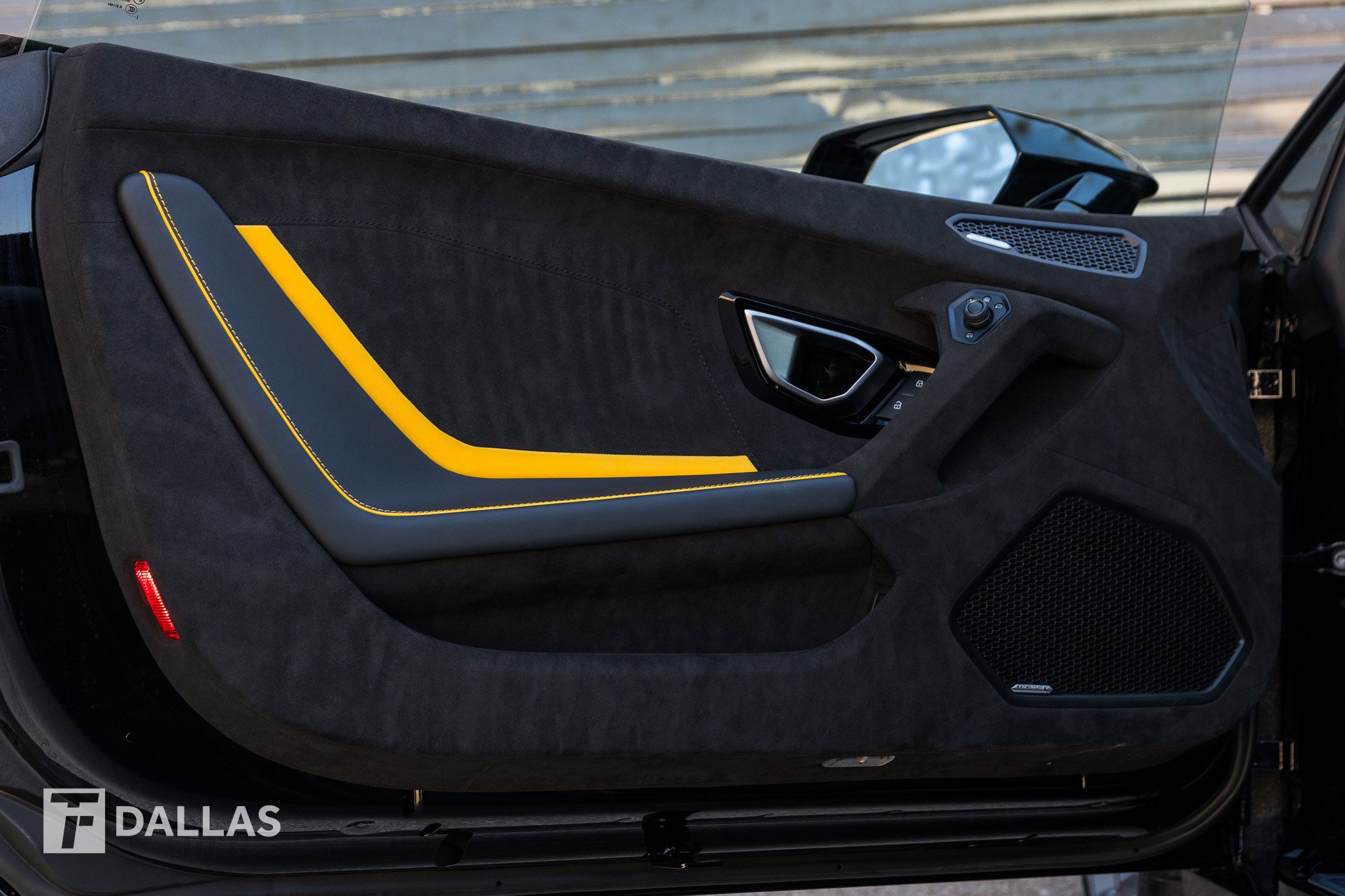 Used 2023 Lamborghini Huracan Tecnica image 20