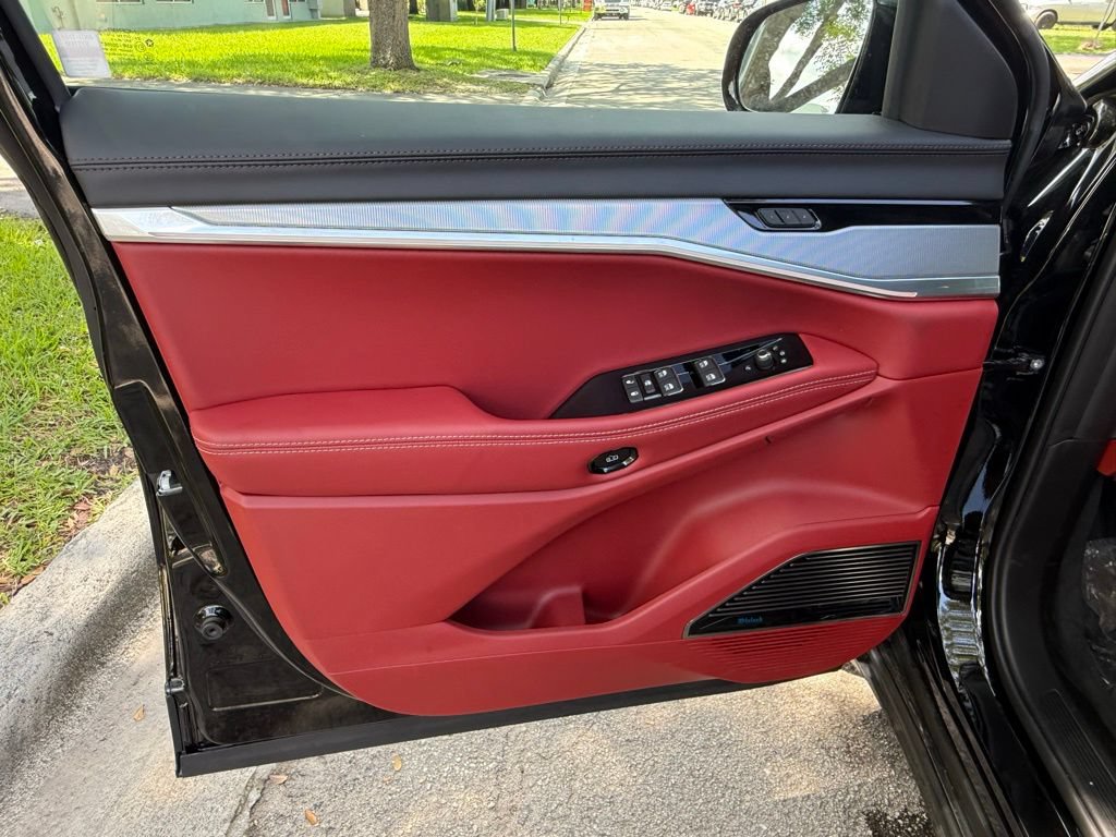 New 2025 Jeep Wagoneer S Launch Edition AWD/4WD image 57