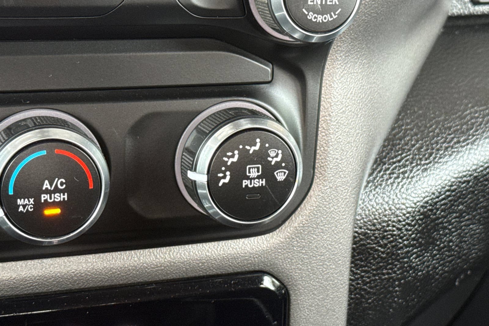 Used 2020 RAM 1500 Big Horn AWD/4WD image 28