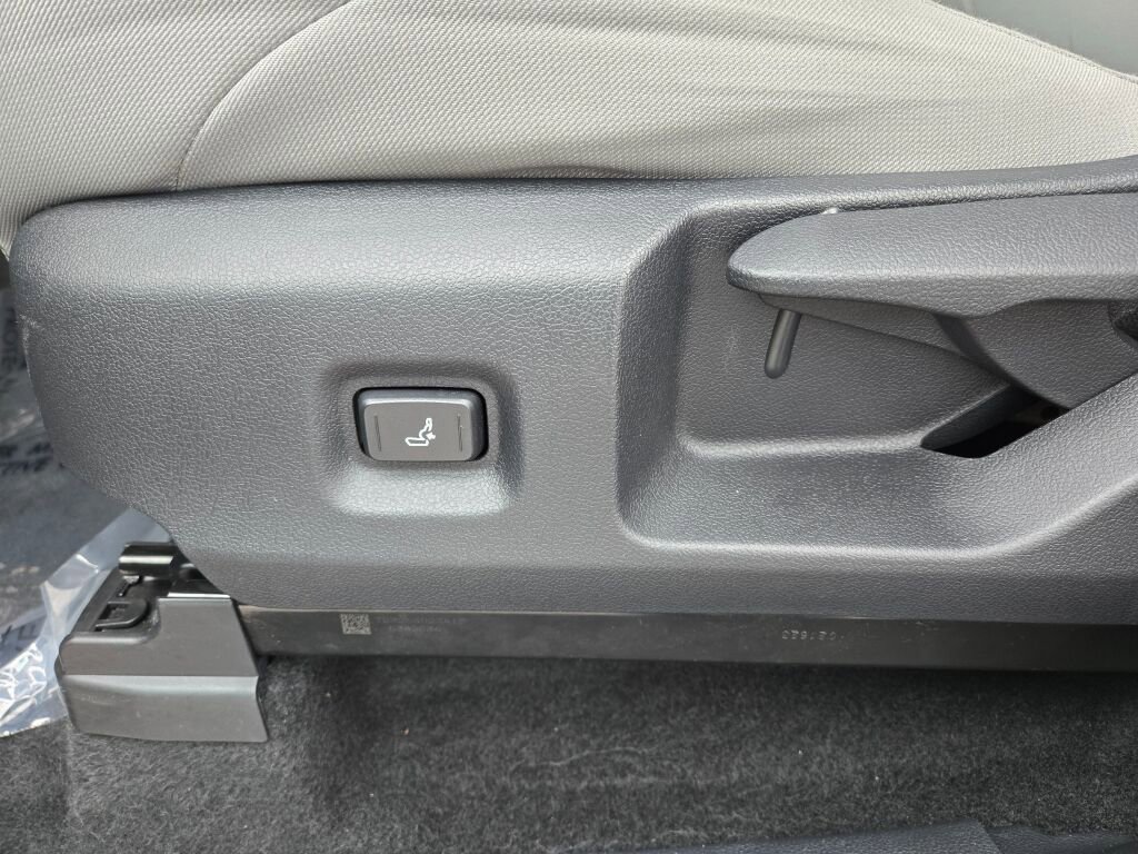 Used 2024 Toyota Tacoma SR5 image 23