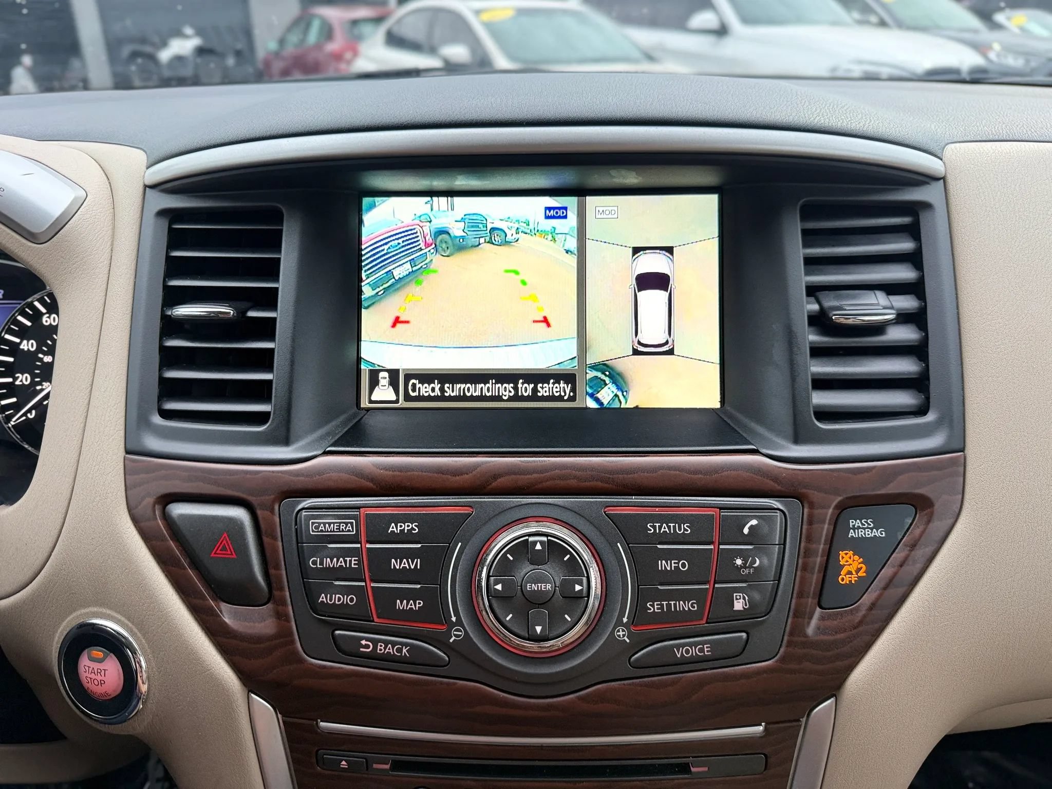 Used 2020 Nissan Pathfinder Platinum AWD/4WD image 39