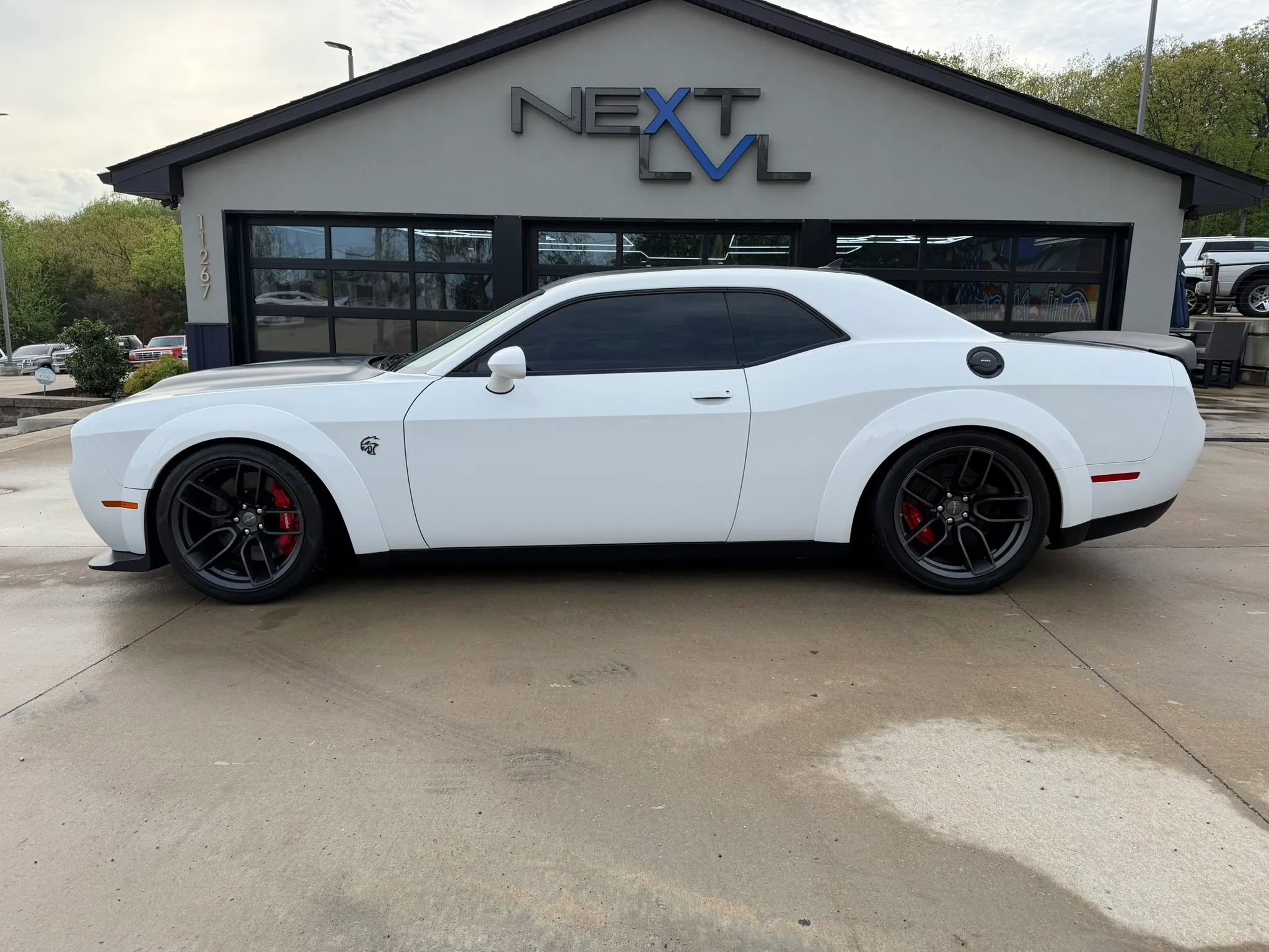 Used 2019 Dodge Challenger SRT Hellcat Redeye RWD image 6