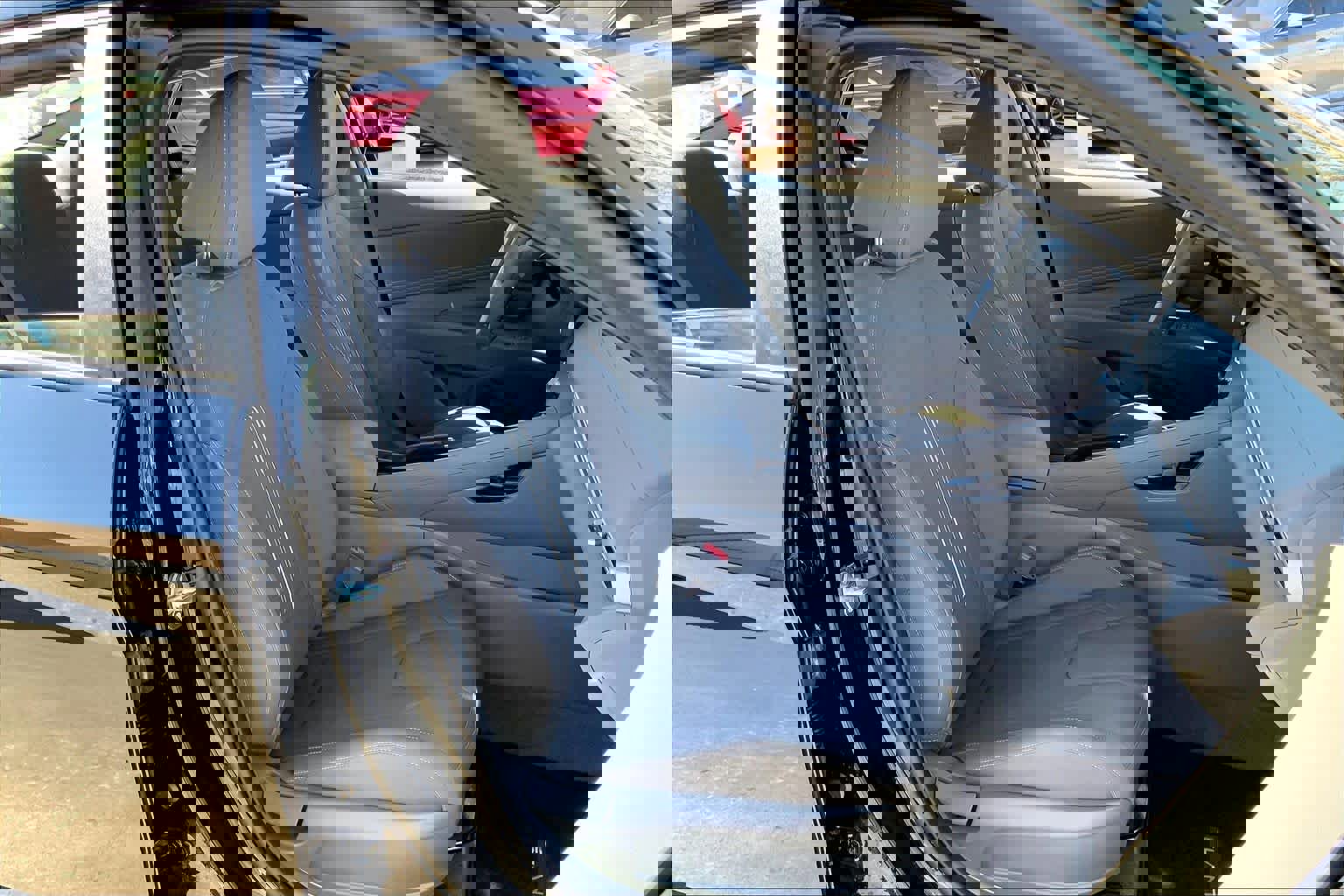 Used 2025 Hyundai Elantra Sport image 9