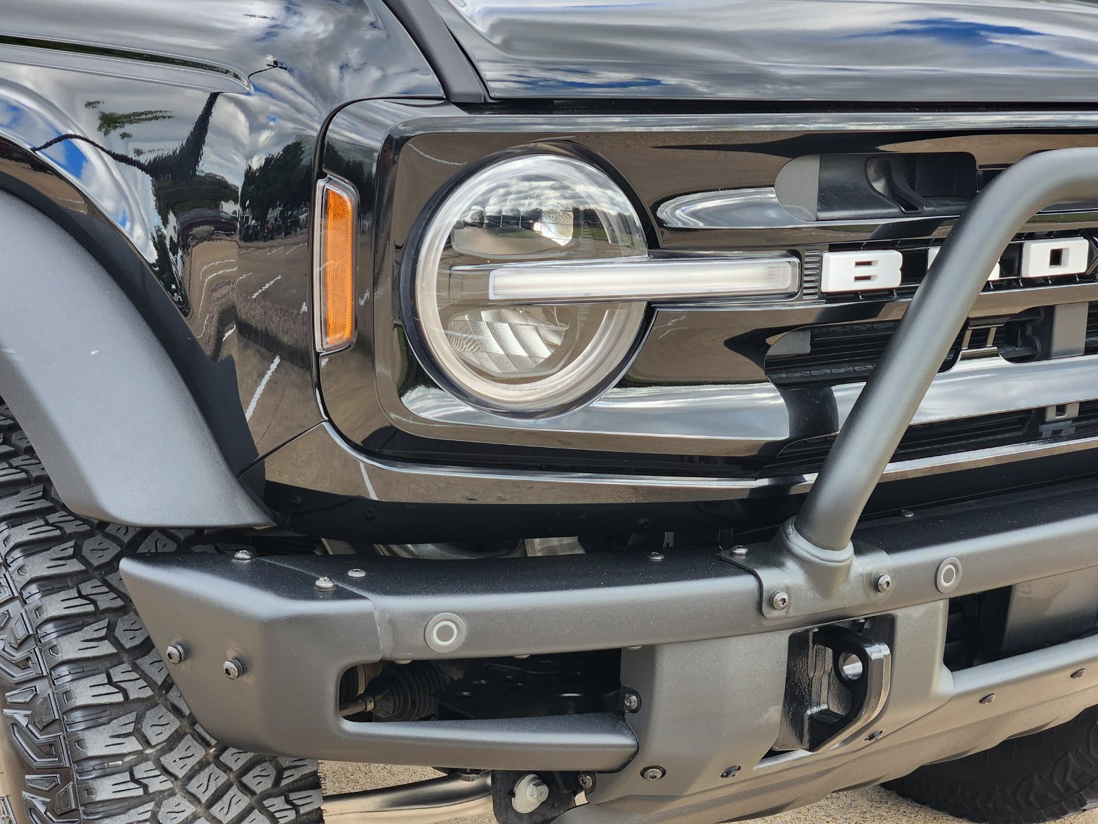 Used 2023 Ford Bronco Outer Banks w/ Sasquatch Package AWD/4WD image 9