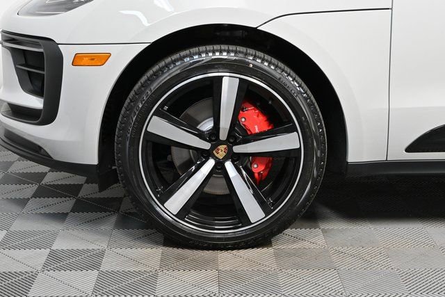 New 2026 Porsche Macan S image 38
