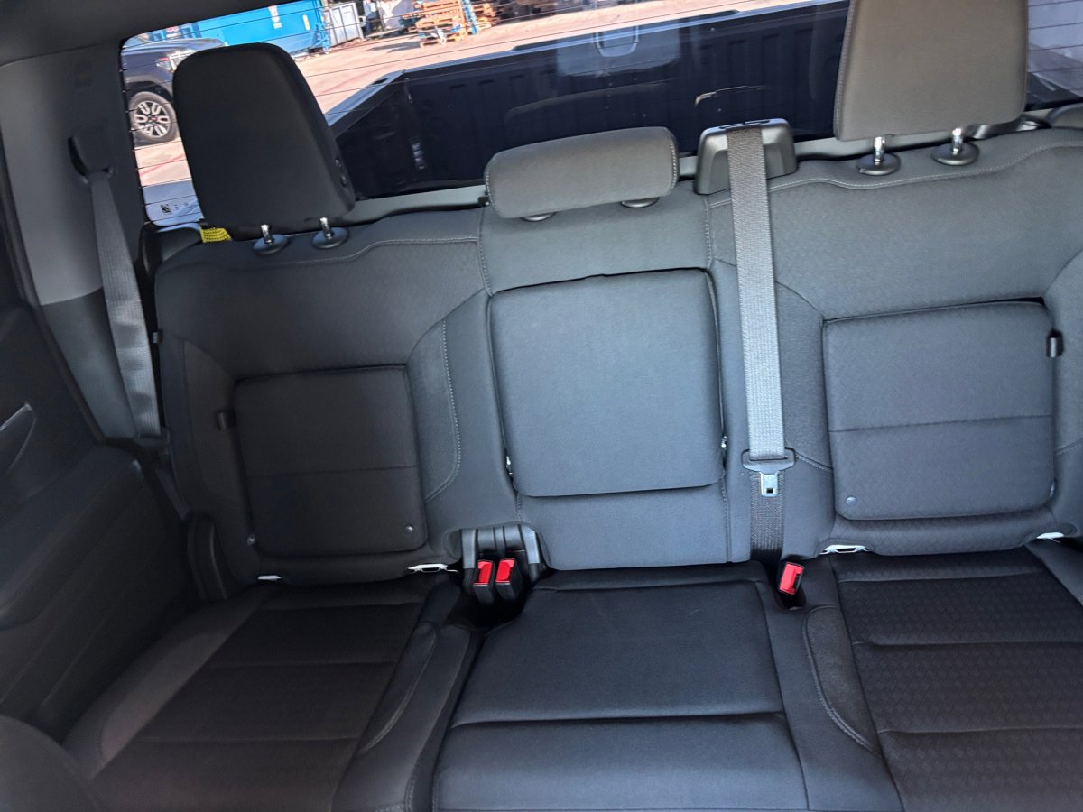 Certified 2026 GMC Sierra 1500 Elevation image 5