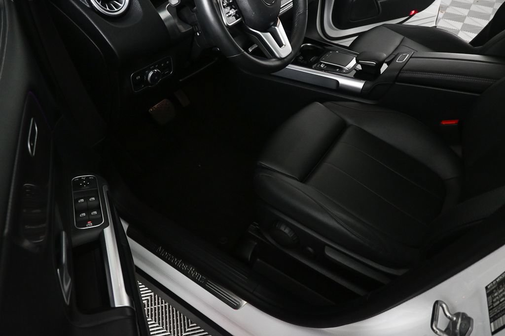 Certified 2022 Mercedes-Benz GLB 250 4MATIC image 7