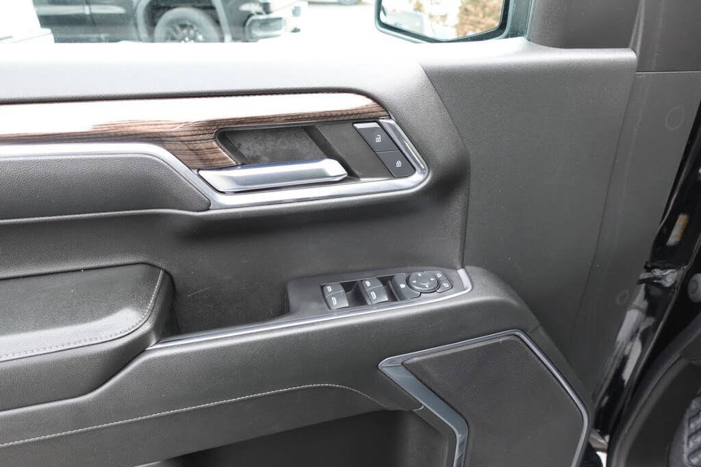 Used 2024 Chevrolet Silverado 1500 RST AWD/4WD image 18