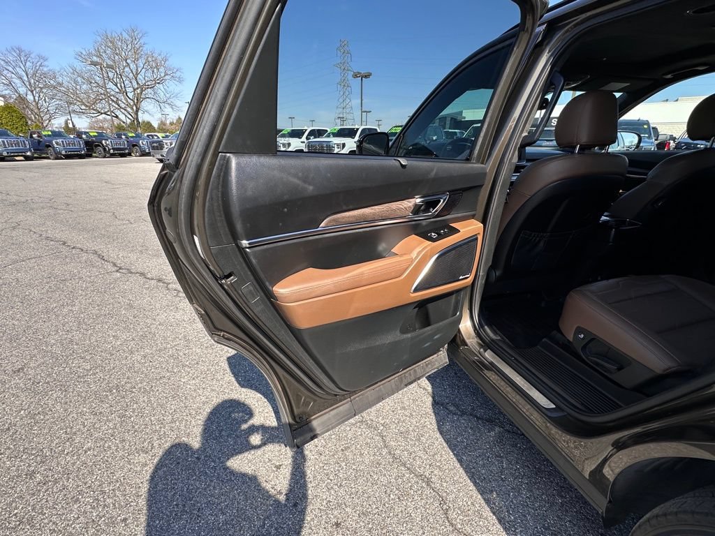 Used 2021 Kia Telluride SX w/ SX Prestige Package AWD/4WD image 27