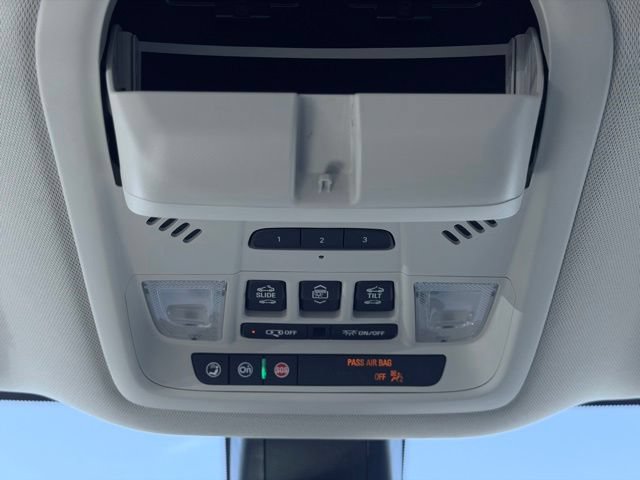 Used 2023 Buick Enclave Essence w/ Experience Buick Package AWD/4WD image 47
