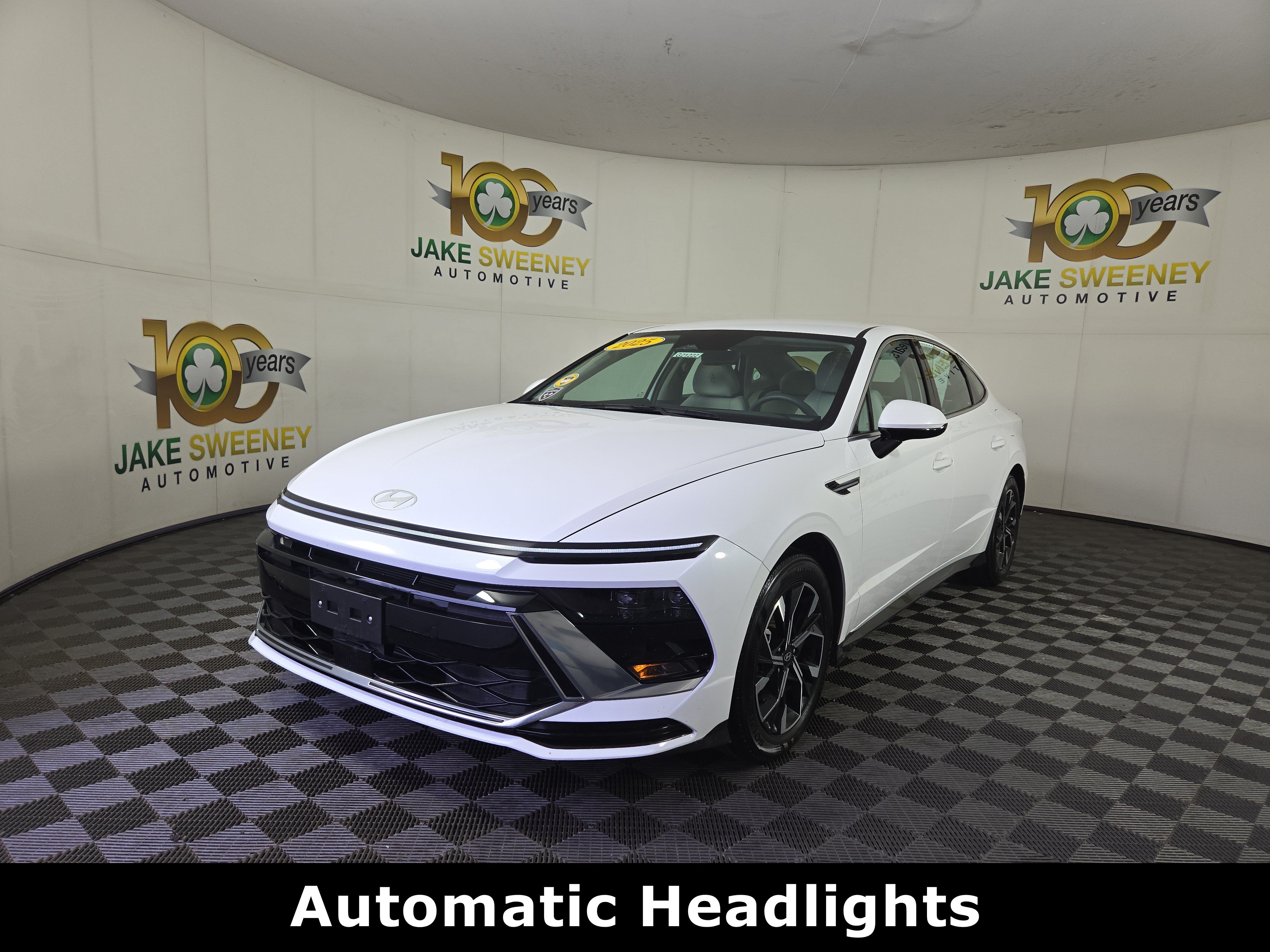 Used 2025 Hyundai Sonata SEL FWD image 3