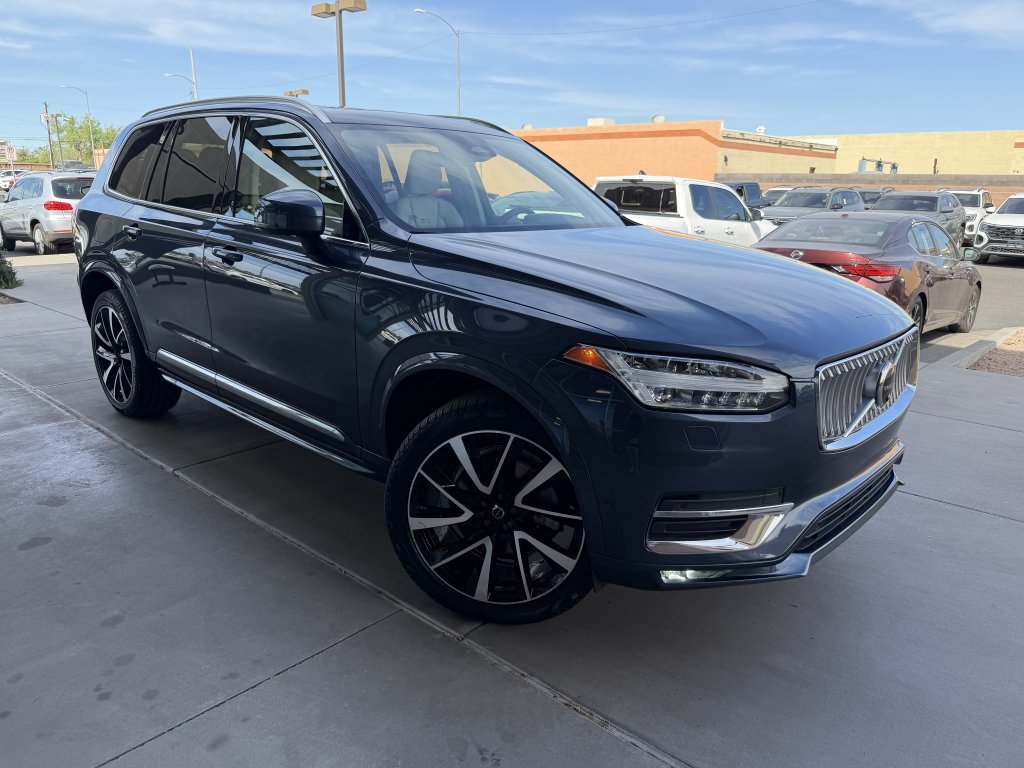 Used 2023 Volvo XC90 B6 Plus AWD/4WD image 6