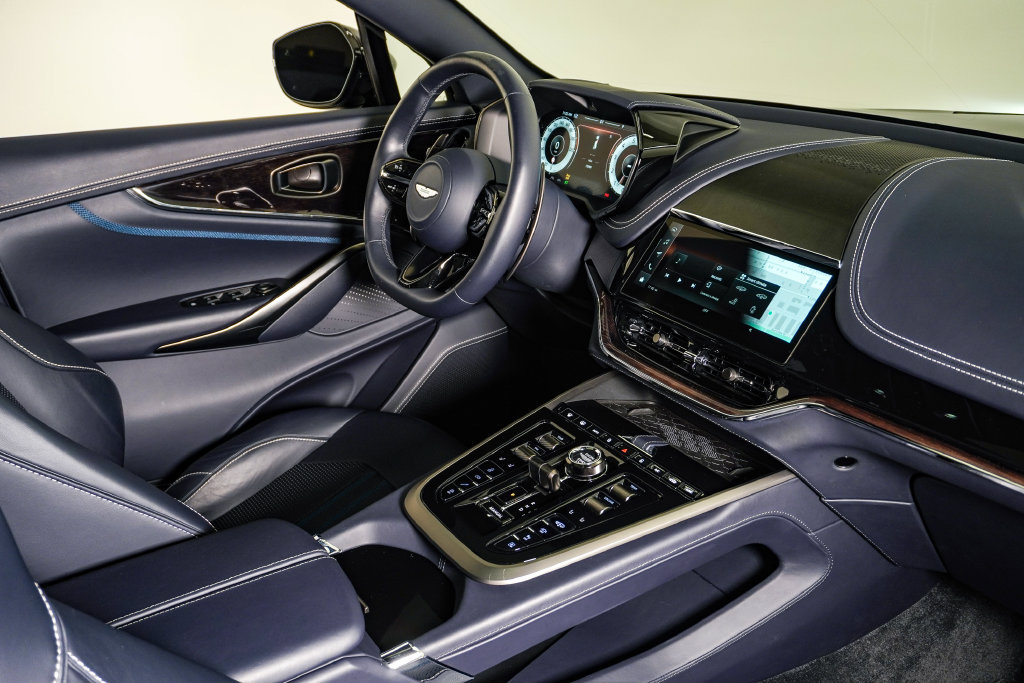 Used 2025 Aston Martin DBX 707 AWD/4WD image 16