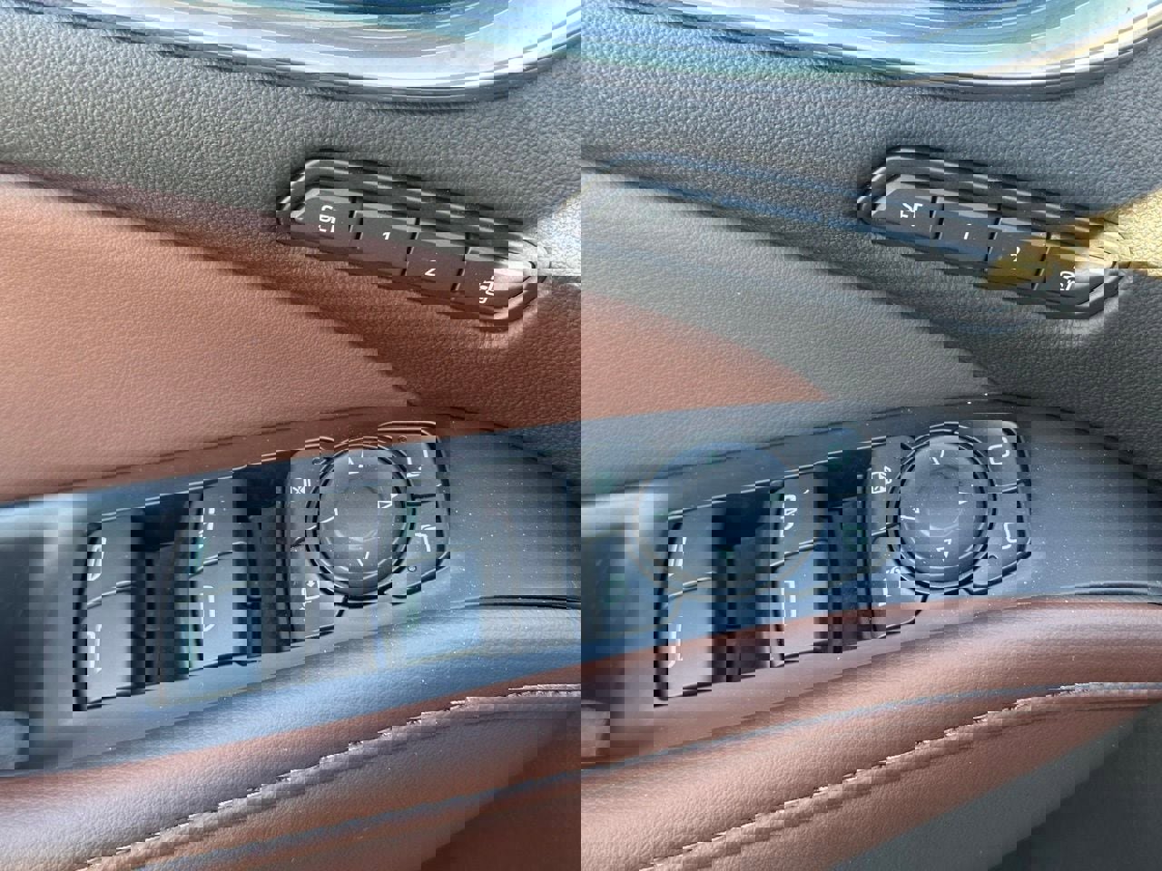 Used 2021 Buick Enclave Avenir image 30