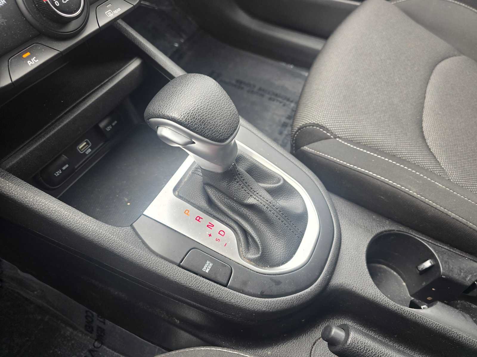 Used 2023 Kia Forte LXS w/ LXS Technology Package FWD image 30