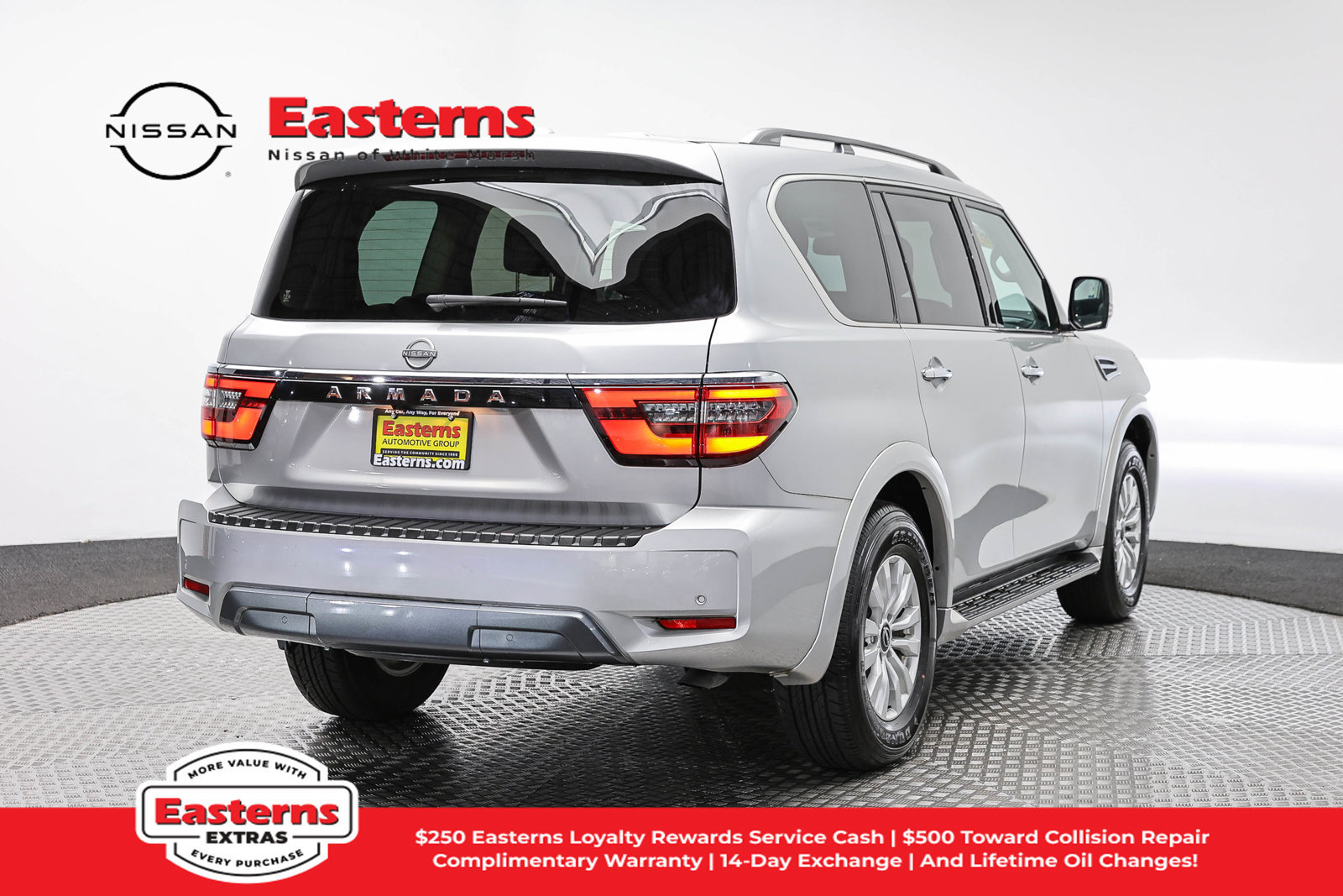 Used 2023 Nissan Armada SV AWD/4WD image 5