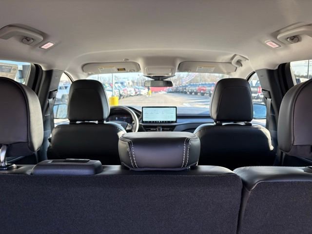New 2026 Ford Escape SE w/ Class II Trailer Tow Package image 30