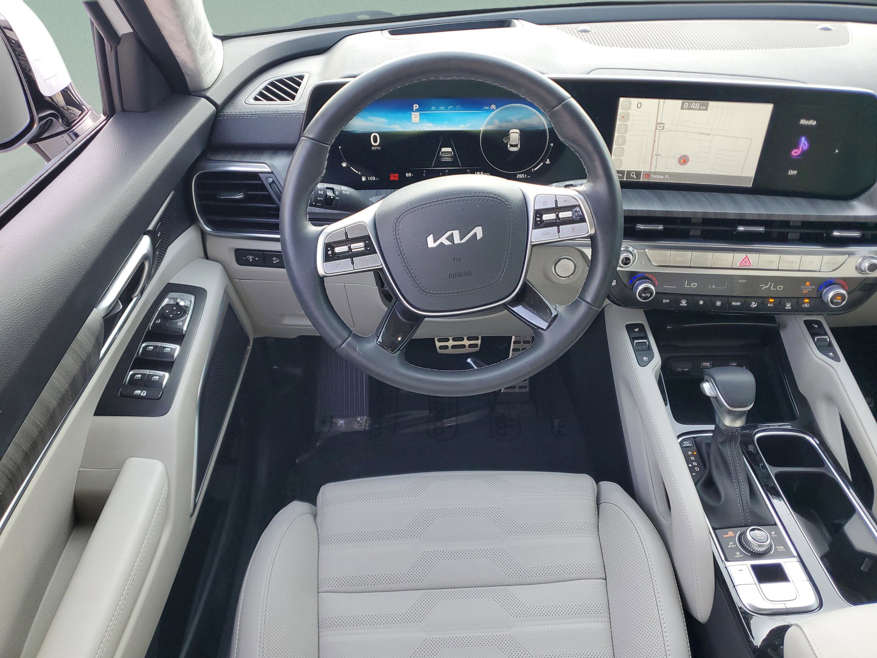 Used 2025 Kia Telluride SX Prestige image 12