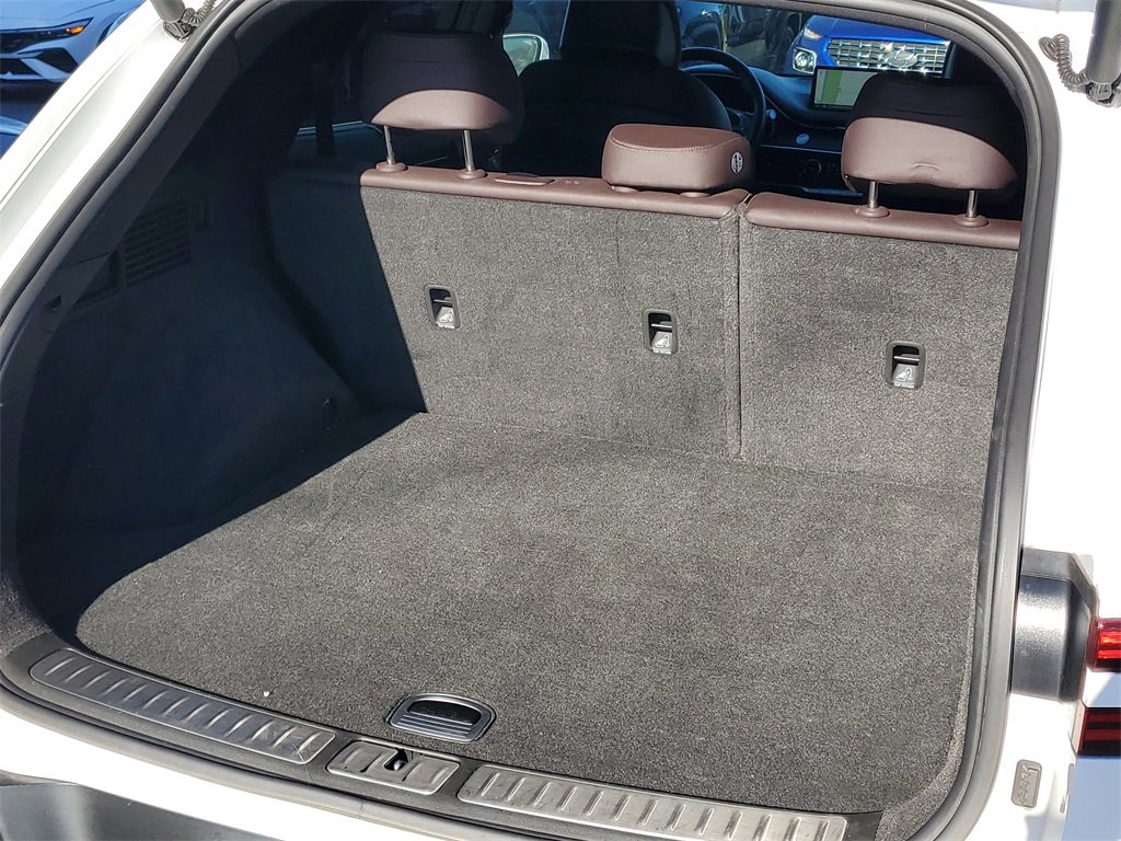 Used 2023 Genesis GV70 2.5T w/ Advanced Package image 23