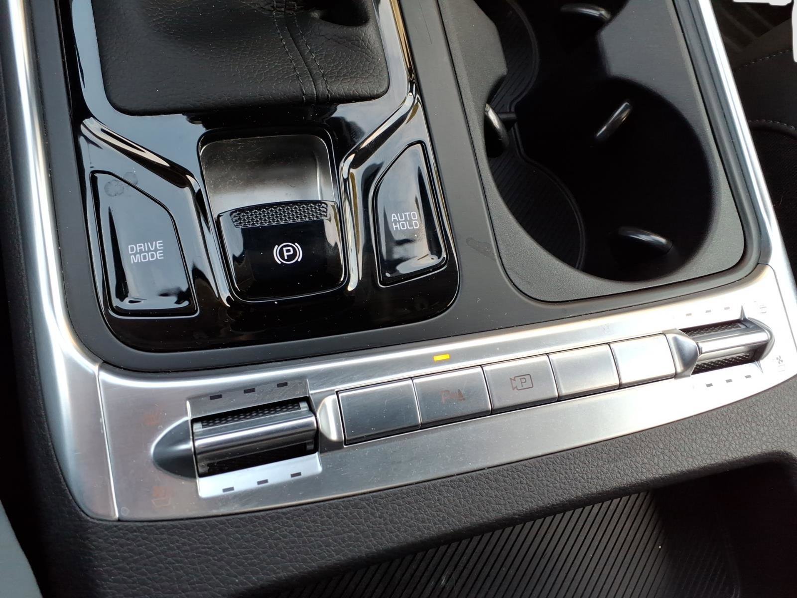 Used 2025 Kia Carnival SX image 23