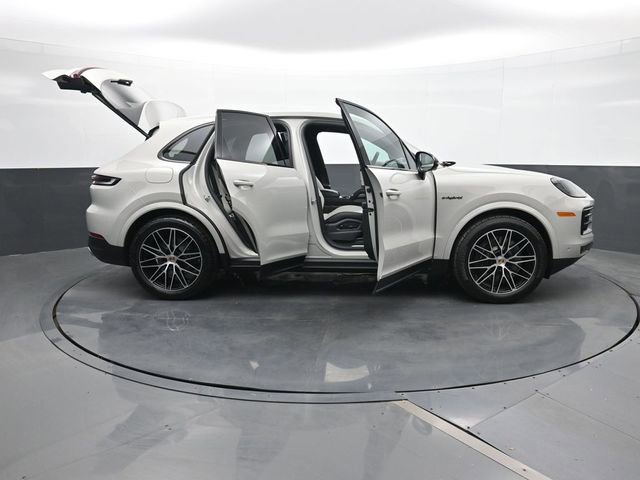 New 2026 Porsche Cayenne E-Hybrid image 34
