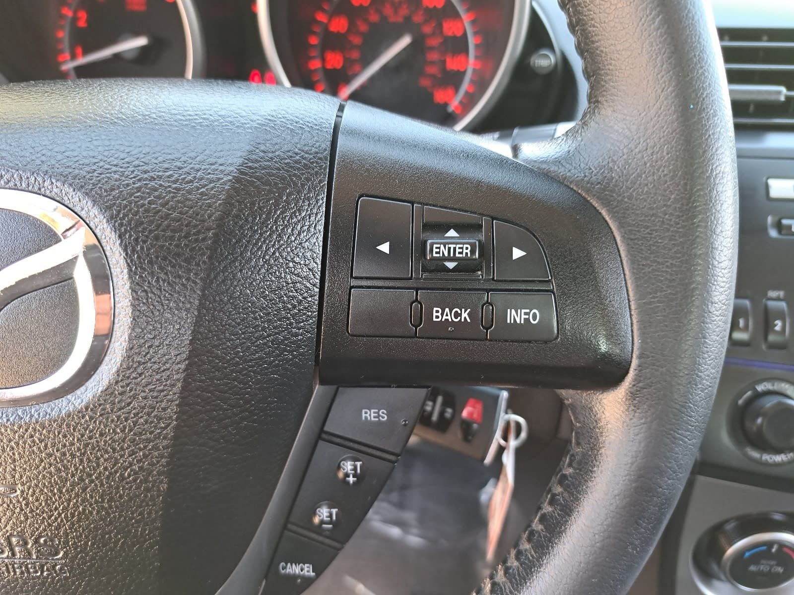 Used 2010 MAZDA MAZDA3 s Grand Touring FWD image 17