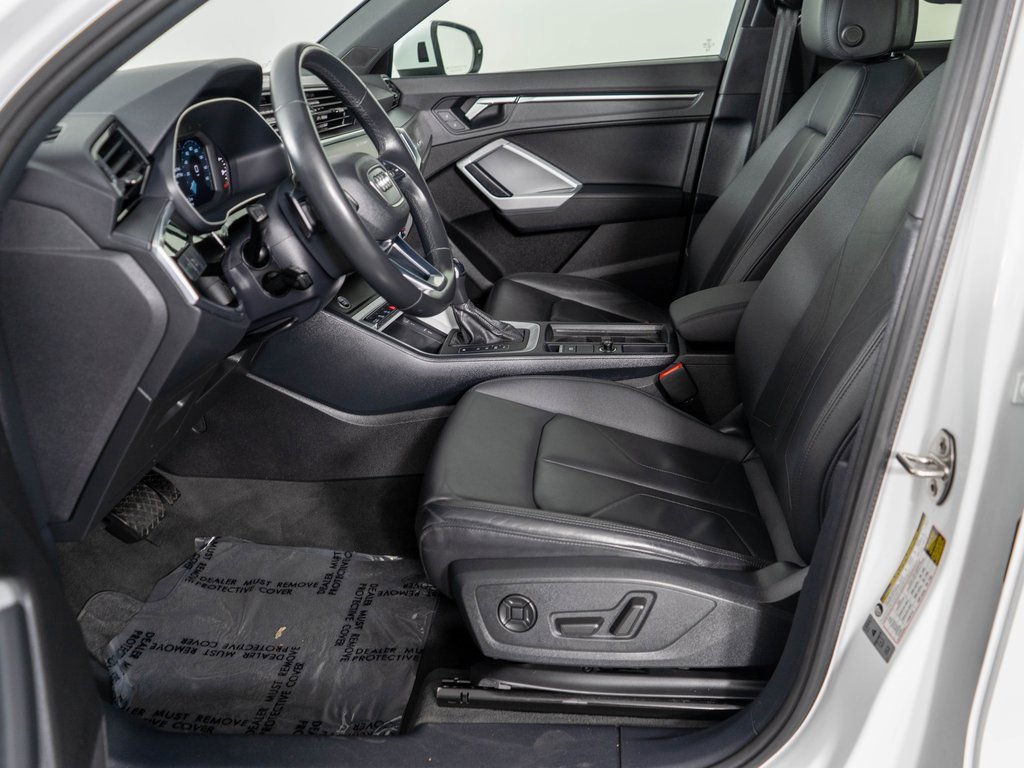 Used 2023 Audi Q3 2.0T Premium image 11