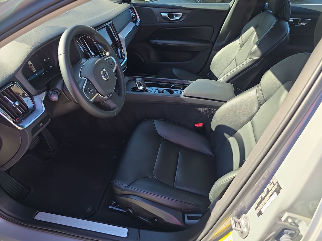 Certified 2024 Volvo S60 B5 Core image 8