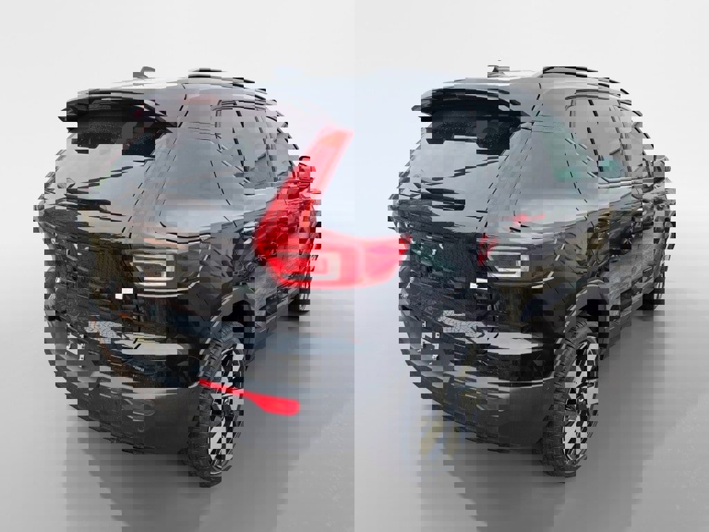 New 2024 Volvo XC40 Recharge Plus w/ Protection Package Premier image 3