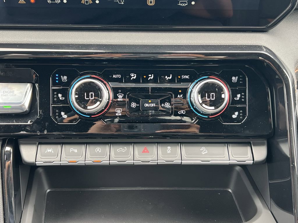 New 2025 GMC Sierra 1500 AT4 w/ Technology Package image 6