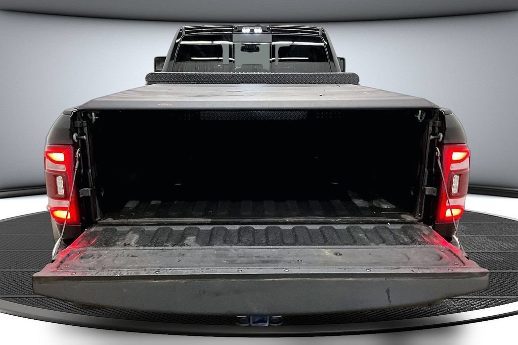 Used 2024 RAM 3500 Laramie w/ Towing Technology Group AWD/4WD image 7