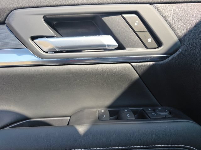 New 2027 GMC Terrain Elevation w/ Elevation Premium Package FWD image 23