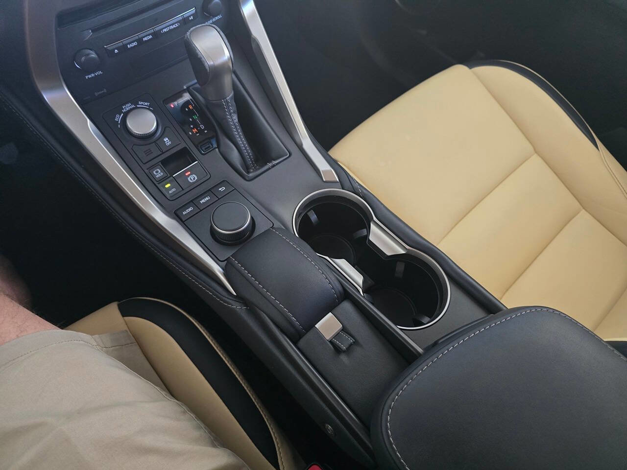 Used 2016 Lexus NX 200t FWD w/ Accessory Package image 28