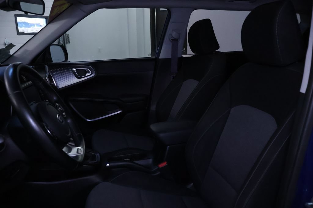 Used 2021 Kia Soul GT-Line FWD image 15