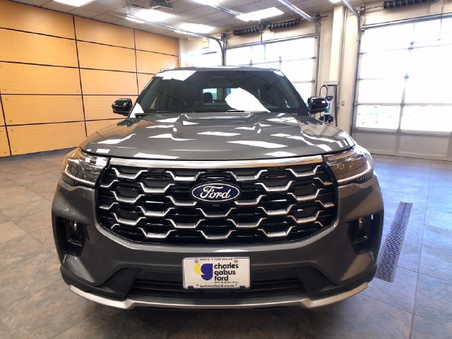 New 2027 Ford Explorer Platinum w/ LUX Leather Package AWD/4WD image 2