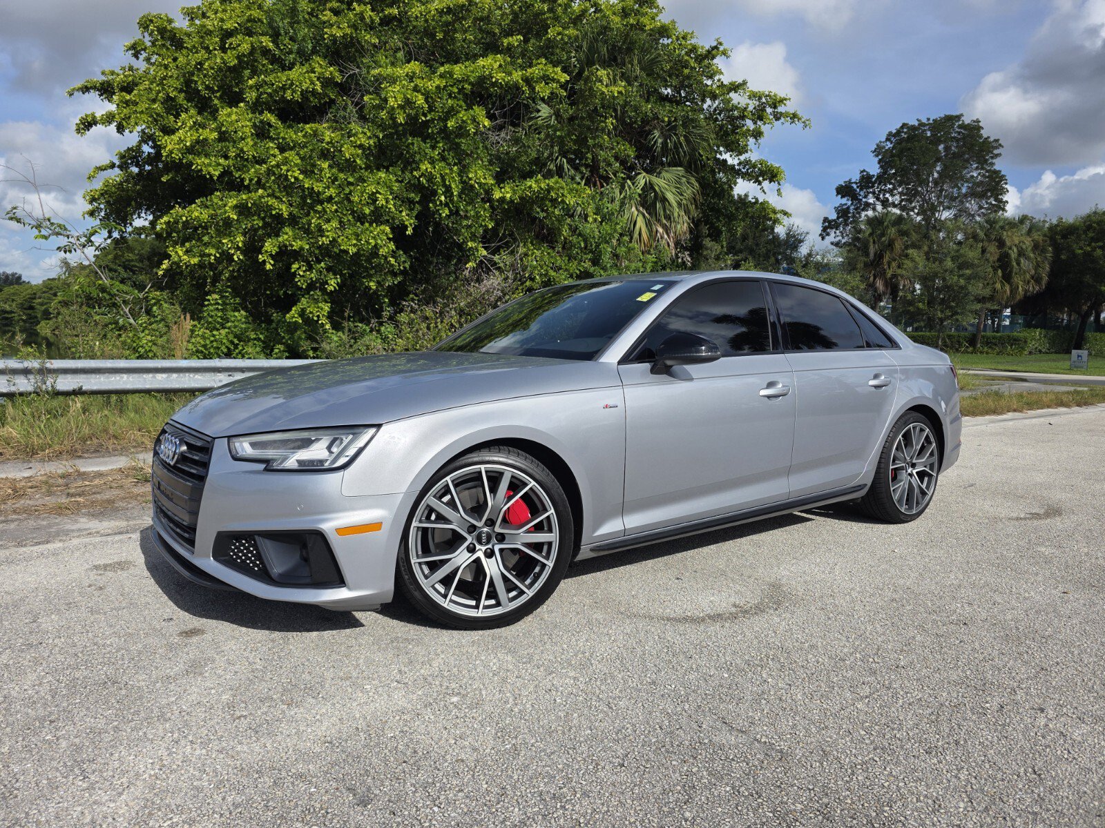 Used 2019 Audi A4 2.0T Premium Plus w/ Premium Plus Package AWD/4WD image 1