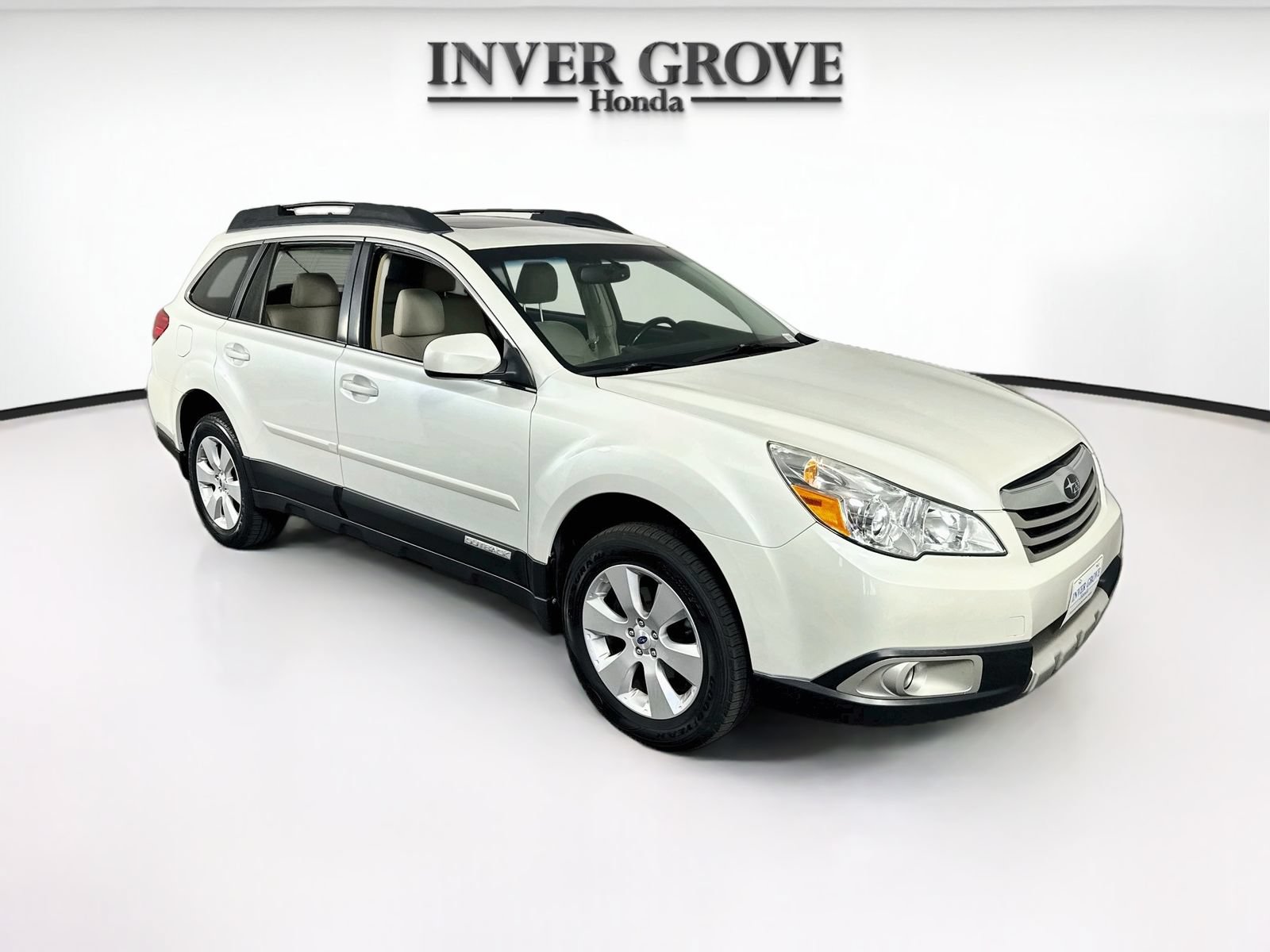 Used 2012 Subaru Outback 2.5i Limited w/ Moonroof Pkg AWD/4WD image 3