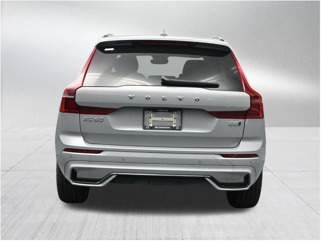 New 2026 Volvo XC60 B5 Ultra AWD/4WD image 4