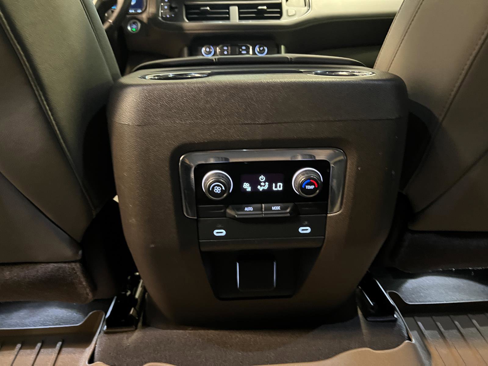 Used 2023 Chevrolet Tahoe Z71 image 30