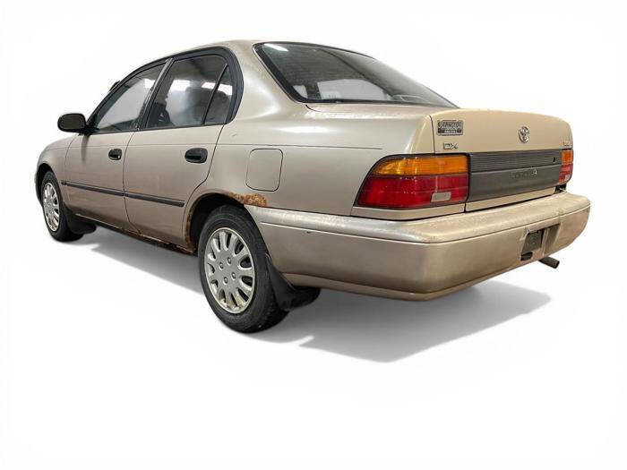 Used 1995 Toyota Corolla DX FWD image 3
